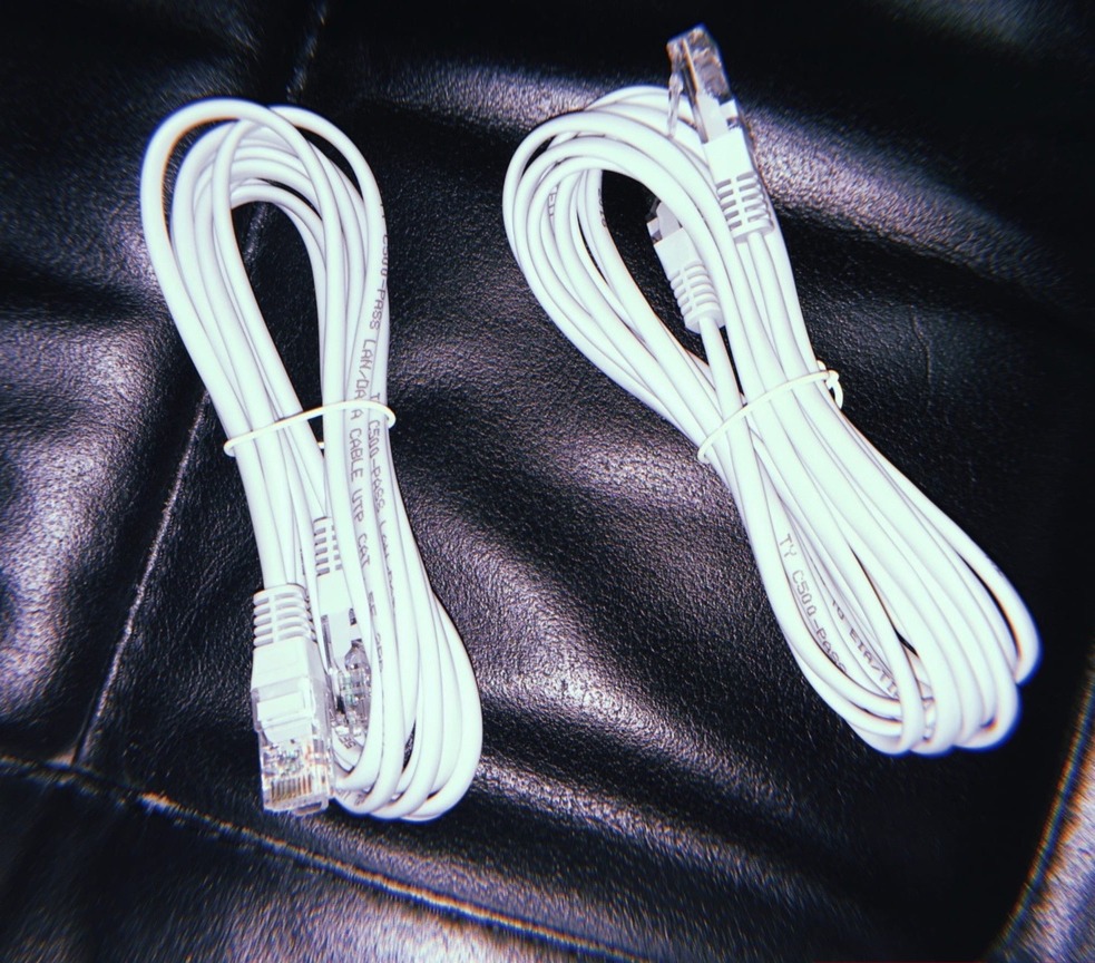 картинка Сетевые кабели от магазина Одежда+