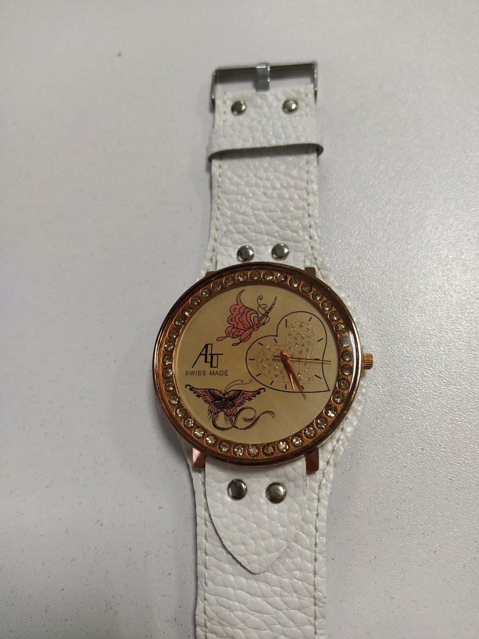 картинка Наручные женские часы от магазина Одежда+